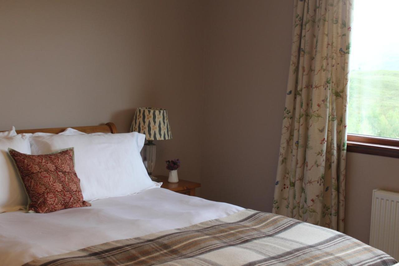 سترونتيان Heatherbank Guest House المظهر الخارجي الصورة