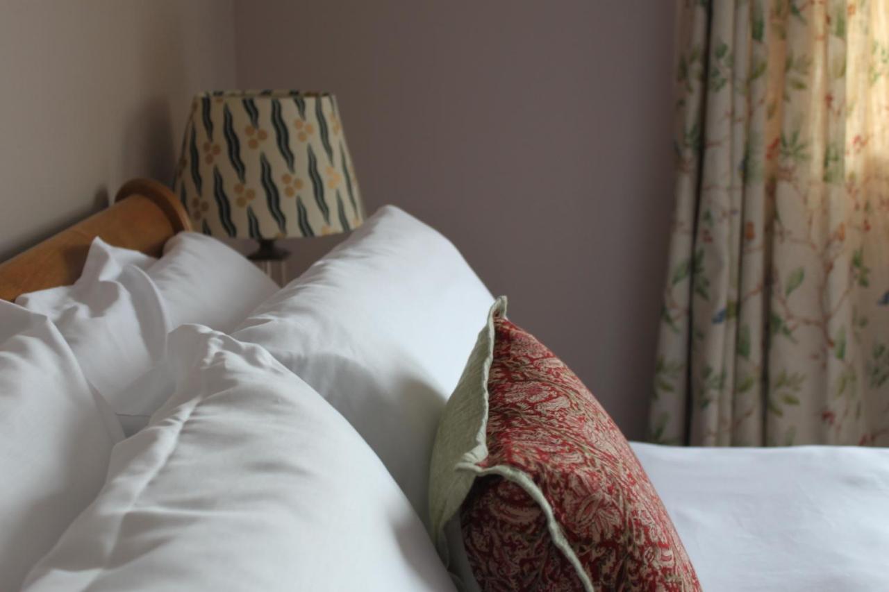 سترونتيان Heatherbank Guest House المظهر الخارجي الصورة